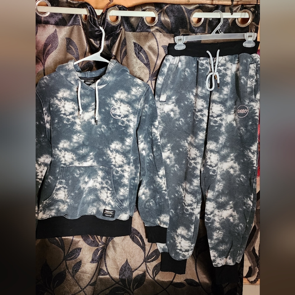 Sweat suit